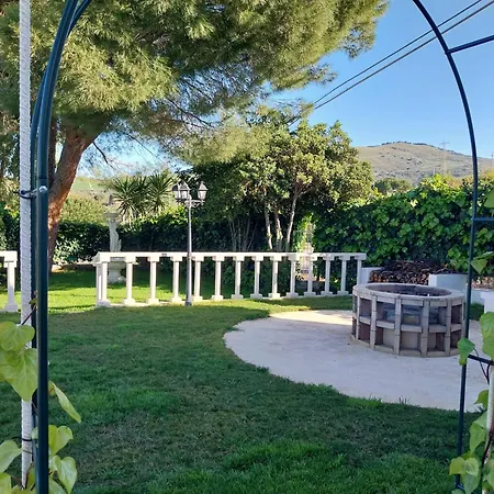 Lachesi Casa de hóspedes 3*