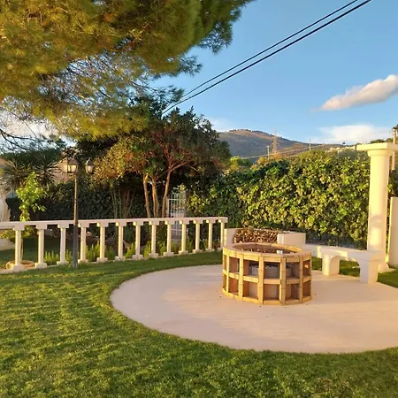 Guest house Casa Lachesi *