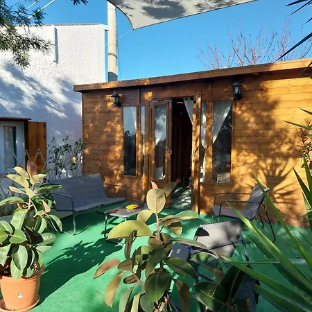 Guest house Casa Lachesi
