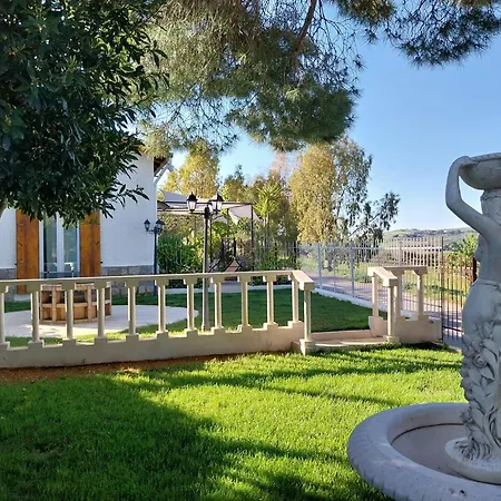 Guest house Casa Lachesi *