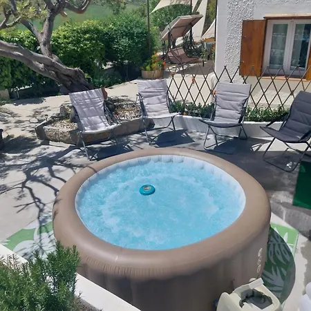 Guest house Casa Lachesi