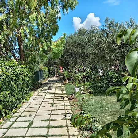 Casa Lachesi Affittacamere 3*
