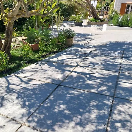 Affittacamere Casa Lachesi 3*