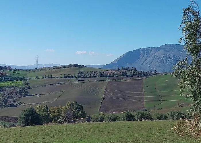Lachesi 3* Caccamo